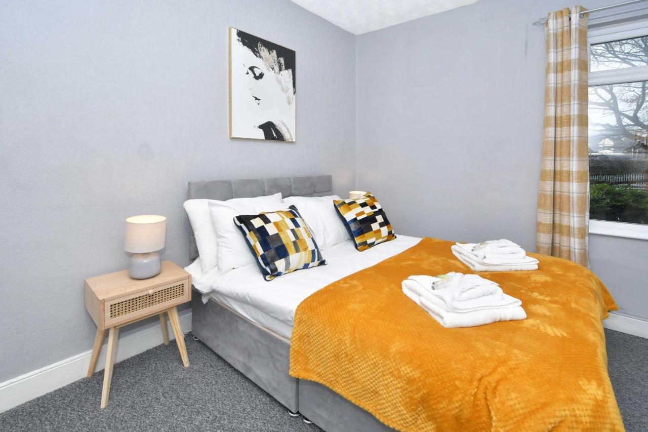 The Yellow Door By Avenew Management Serviced Accommodation Stoke-on-Trent Luaran gambar
