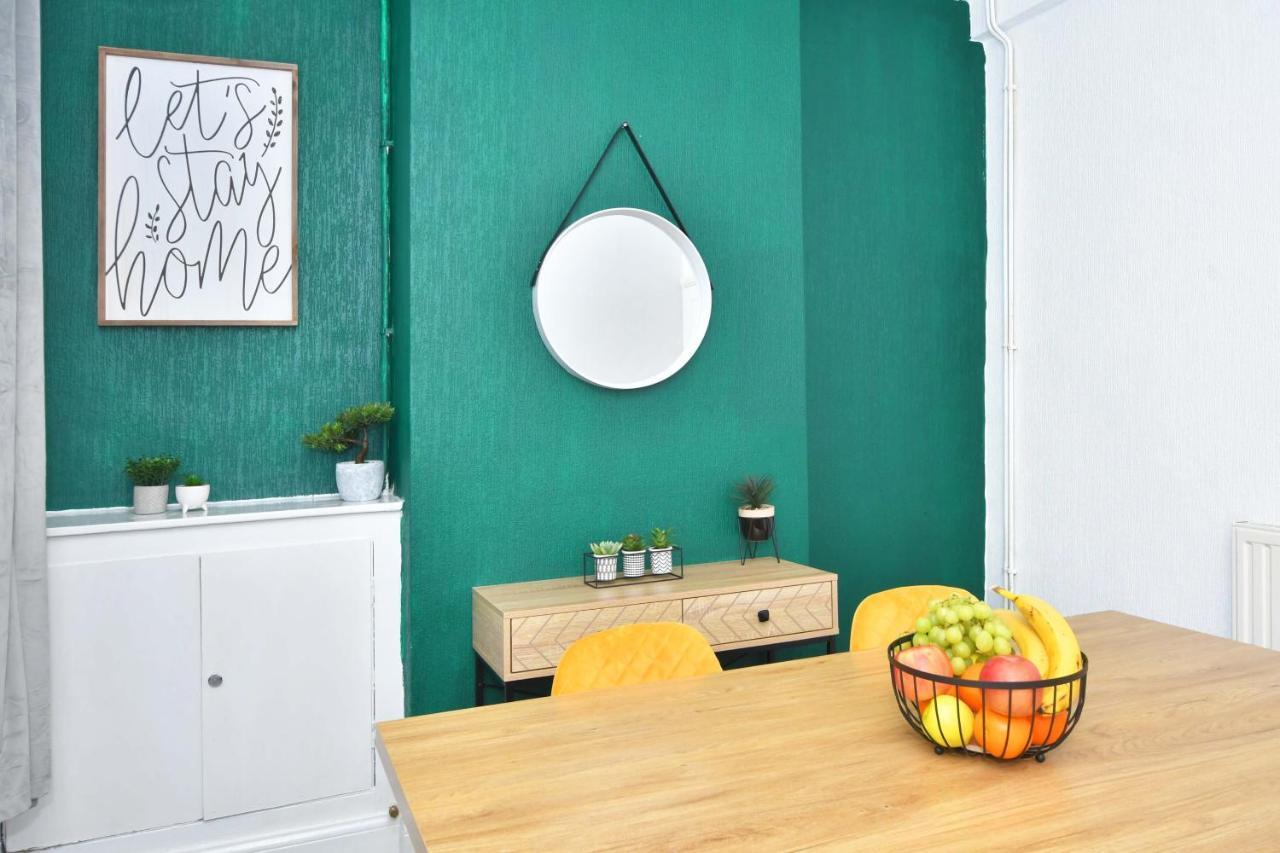 The Yellow Door By Avenew Management Serviced Accommodation Stoke-on-Trent Luaran gambar