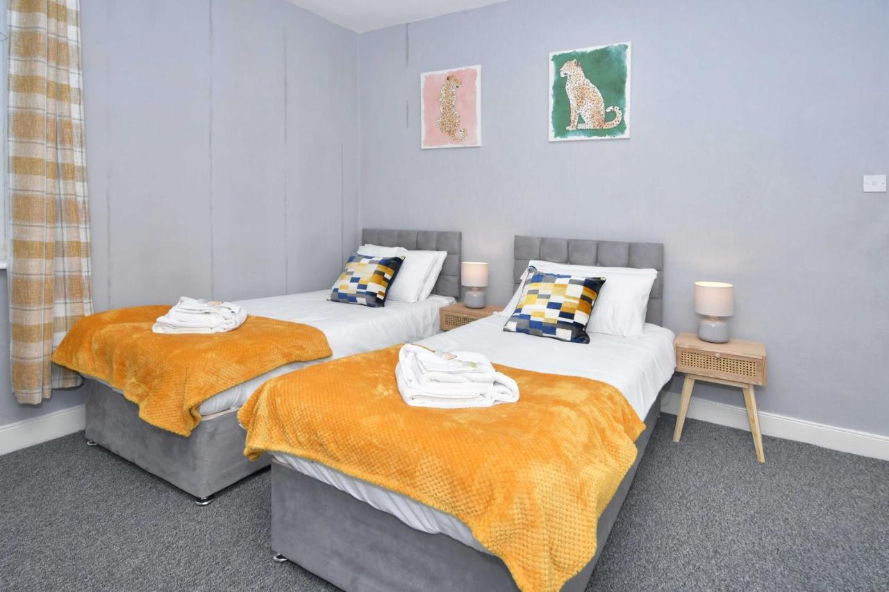 The Yellow Door By Avenew Management Serviced Accommodation Stoke-on-Trent Luaran gambar