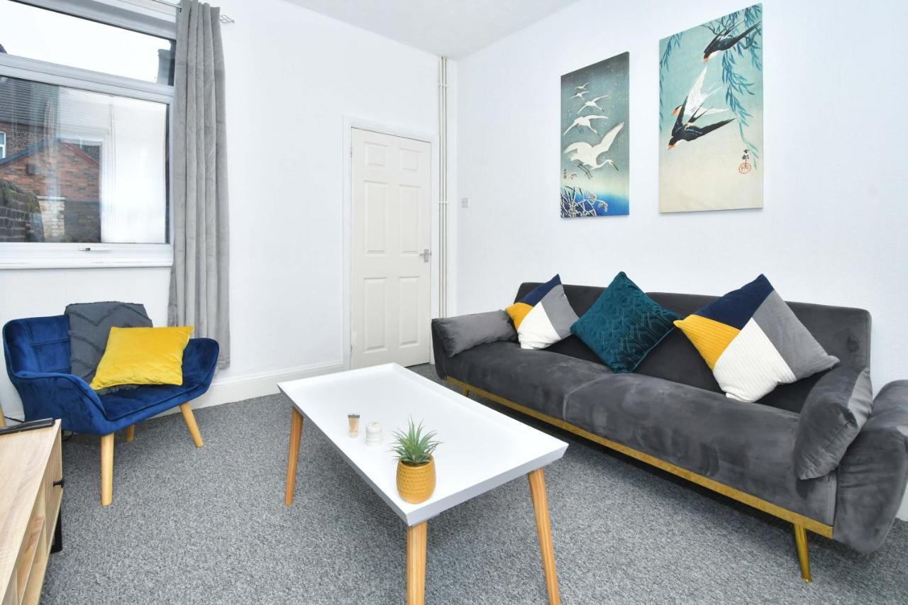 The Yellow Door By Avenew Management Serviced Accommodation Stoke-on-Trent Luaran gambar