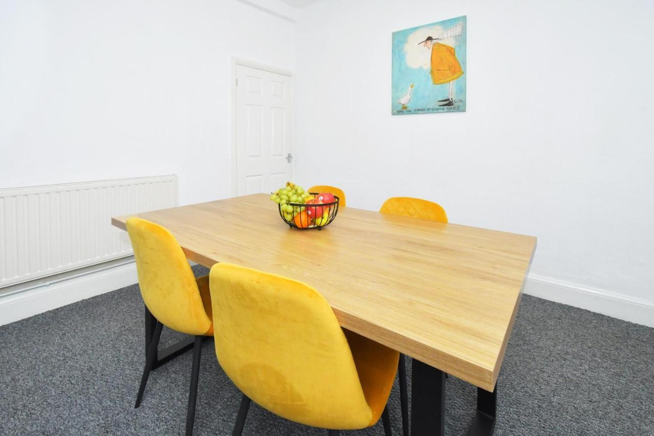 The Yellow Door By Avenew Management Serviced Accommodation Stoke-on-Trent Luaran gambar