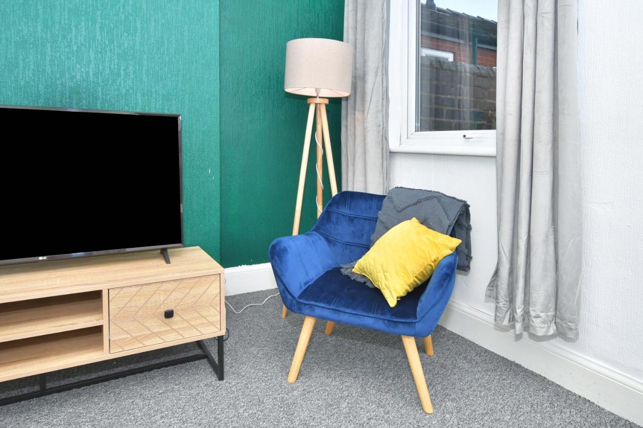 The Yellow Door By Avenew Management Serviced Accommodation Stoke-on-Trent Luaran gambar