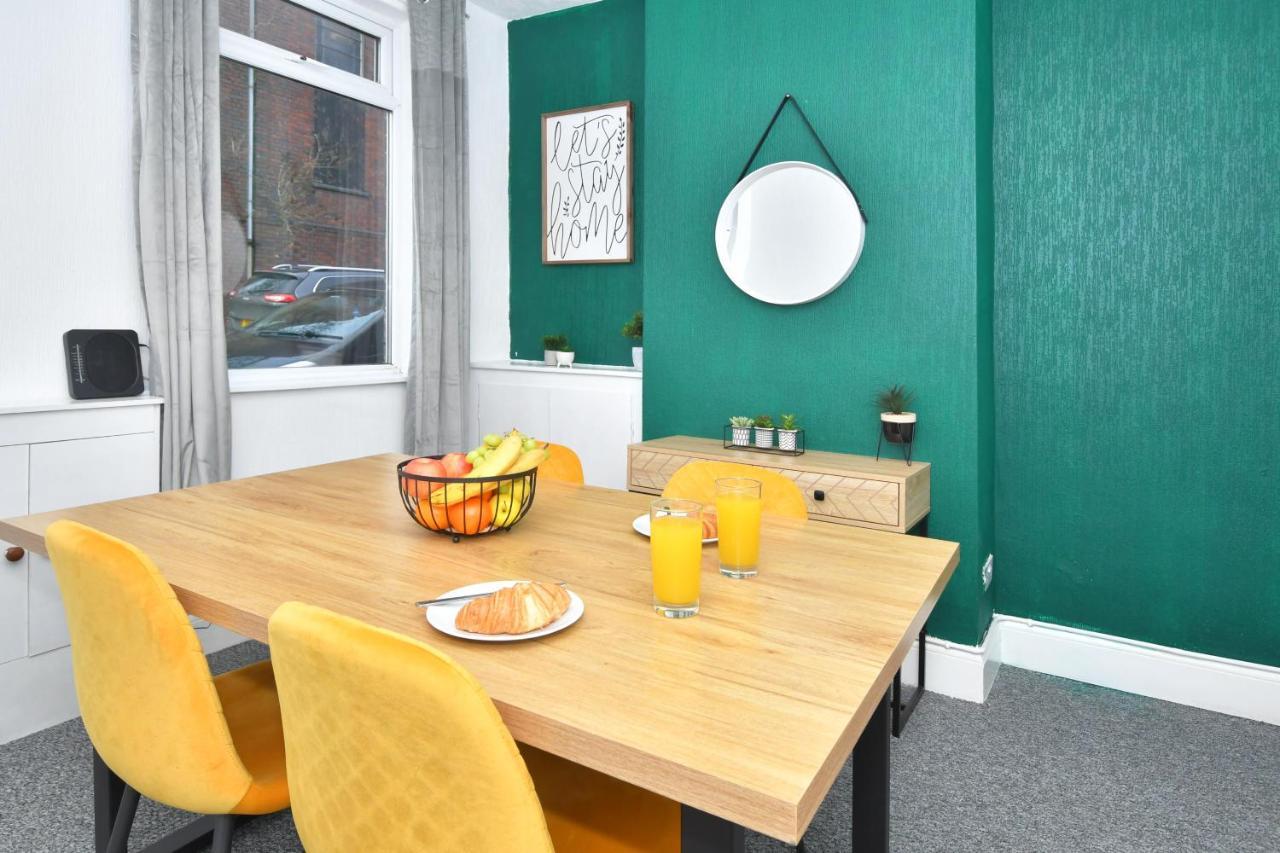 The Yellow Door By Avenew Management Serviced Accommodation Stoke-on-Trent Luaran gambar